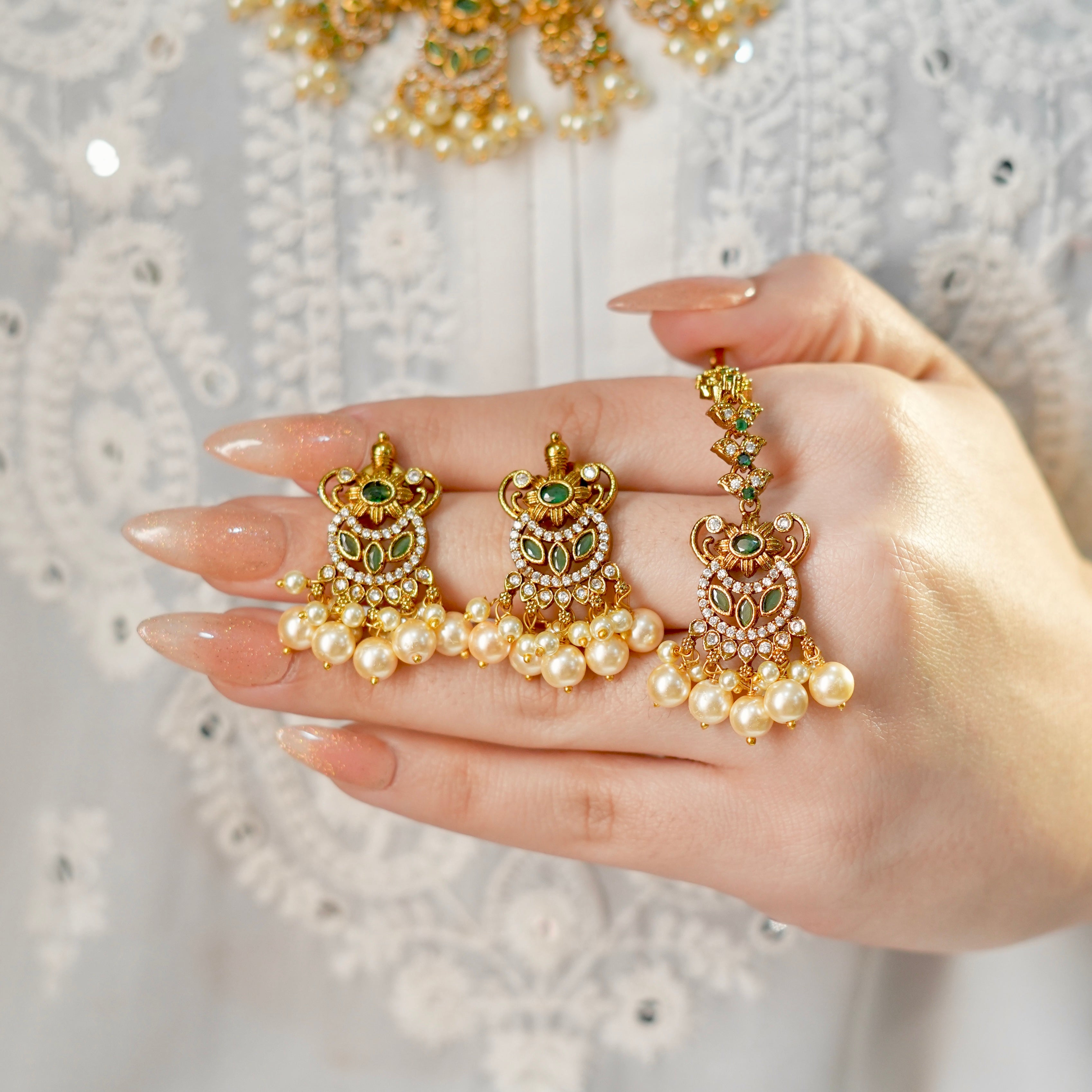 Regalia Necklace Set