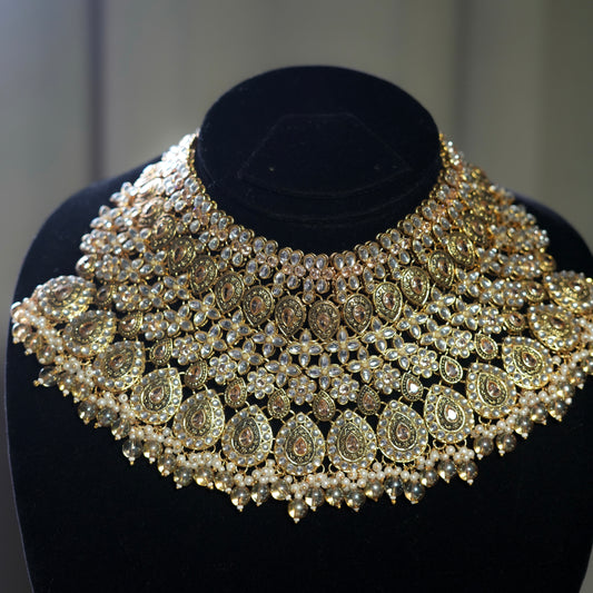 Rajwada Kundan