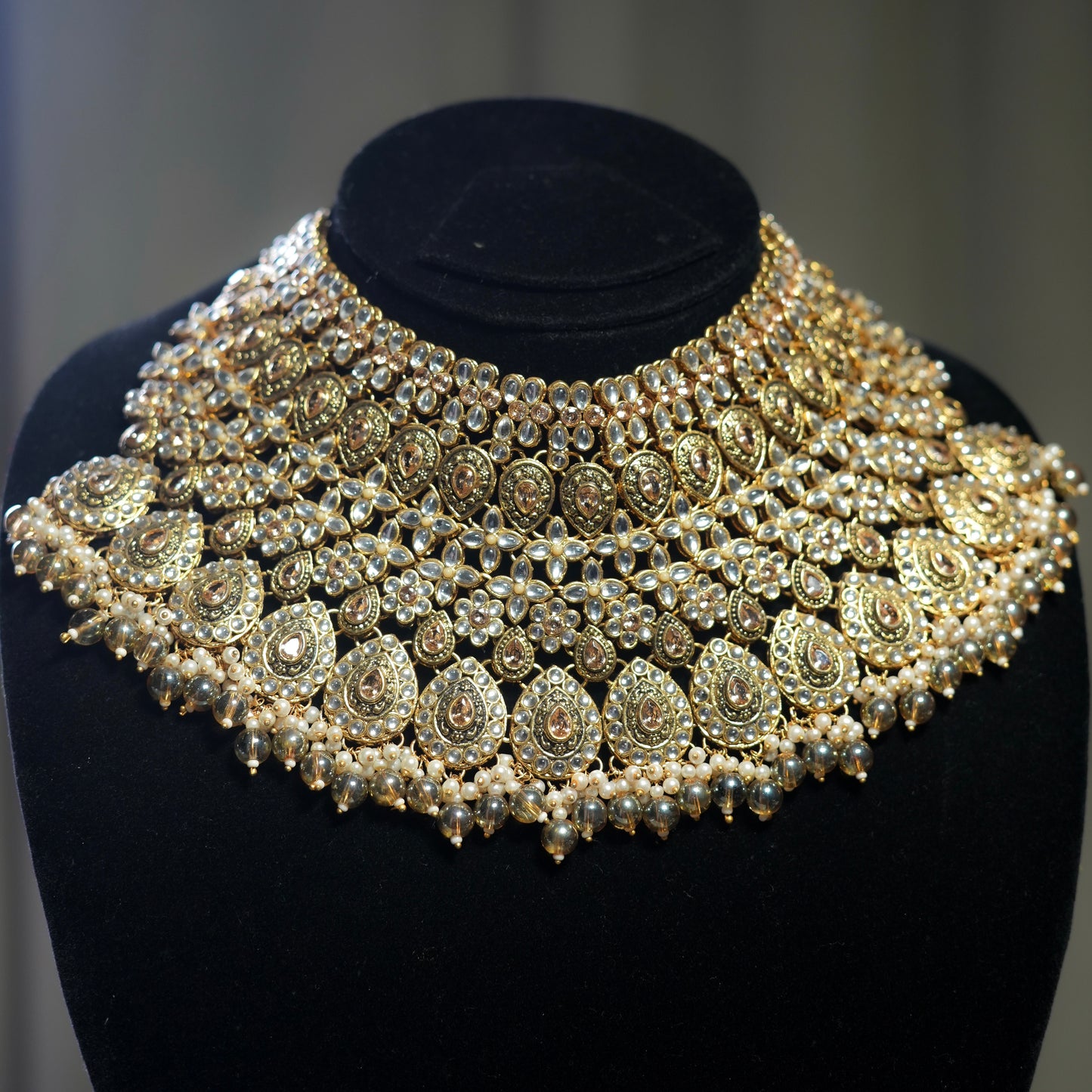 Rajwada Kundan