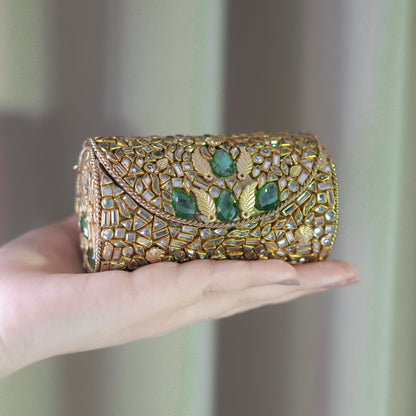Luxé Kundan