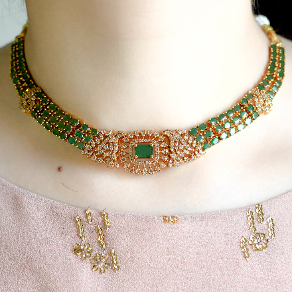 Emerald Elegance Necklace Set