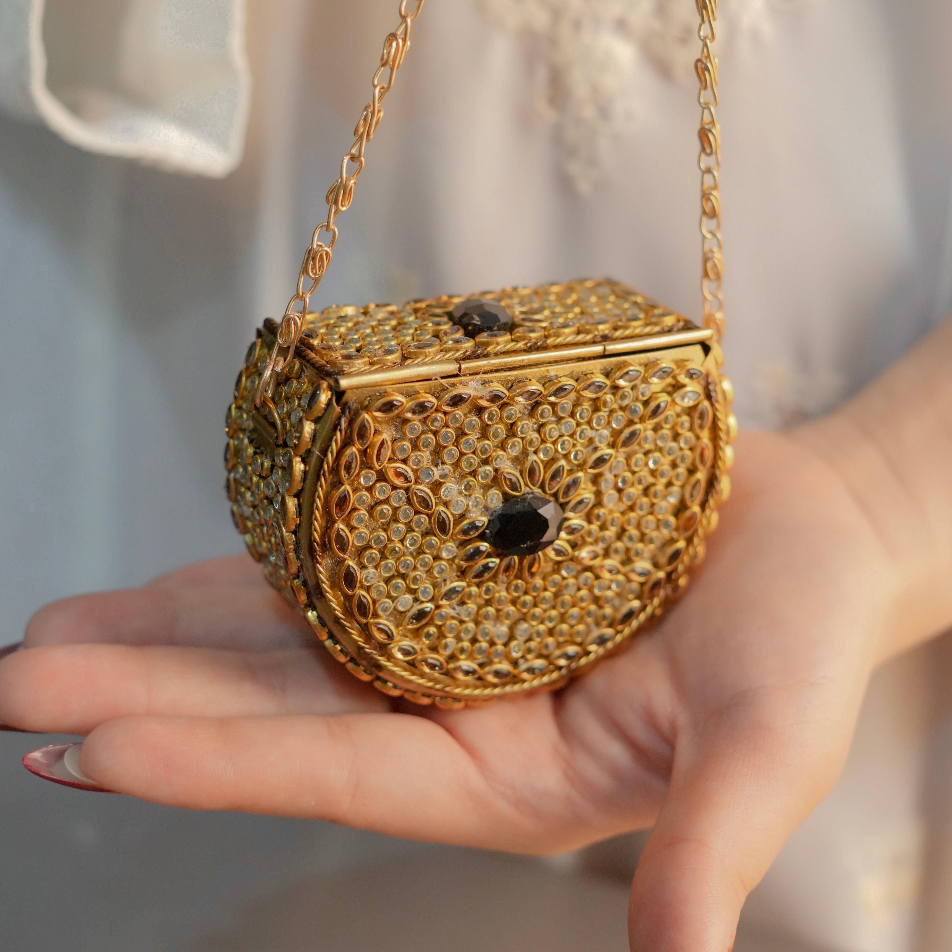 Mini Kundan Clutch