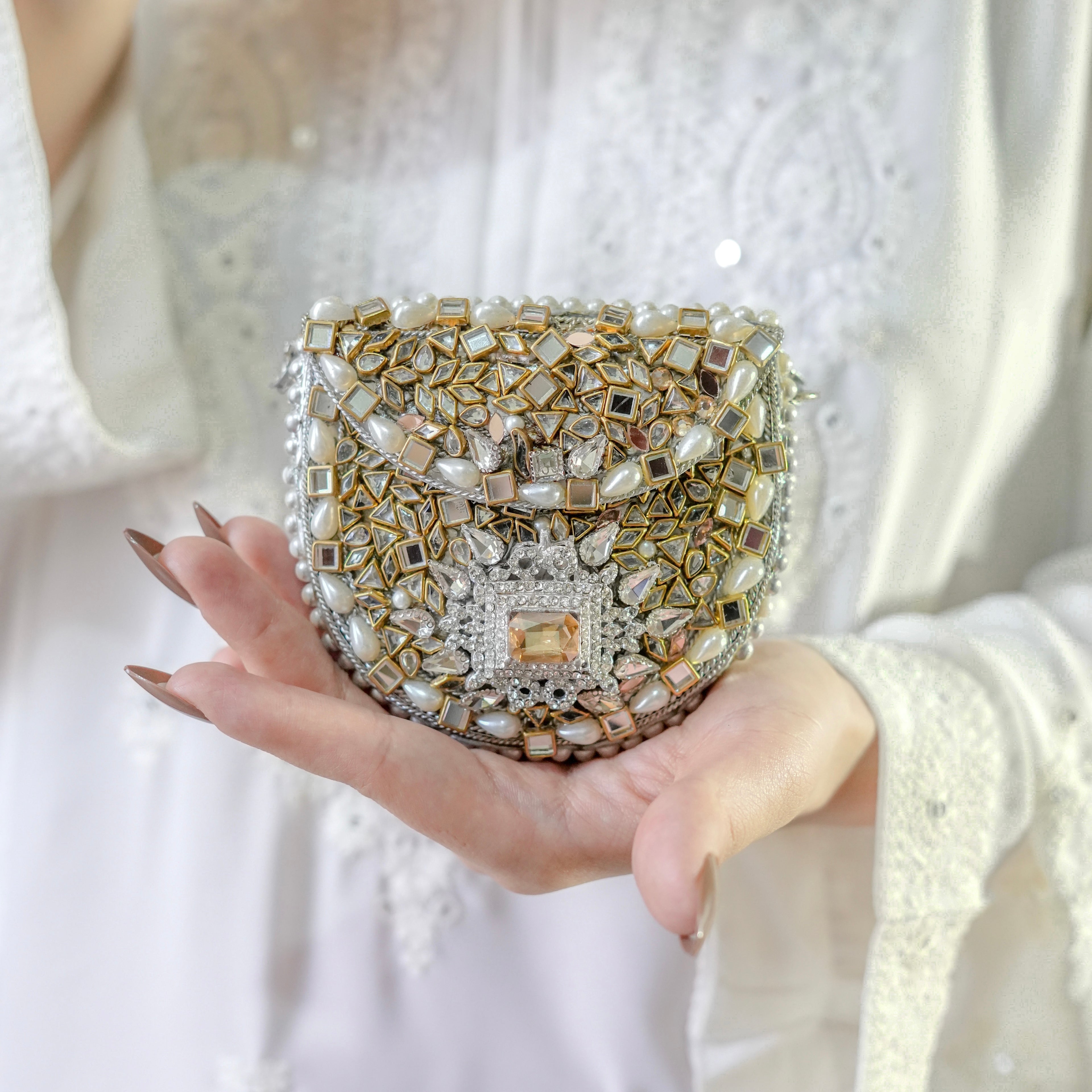 Kundan Clutch (Medium Size)