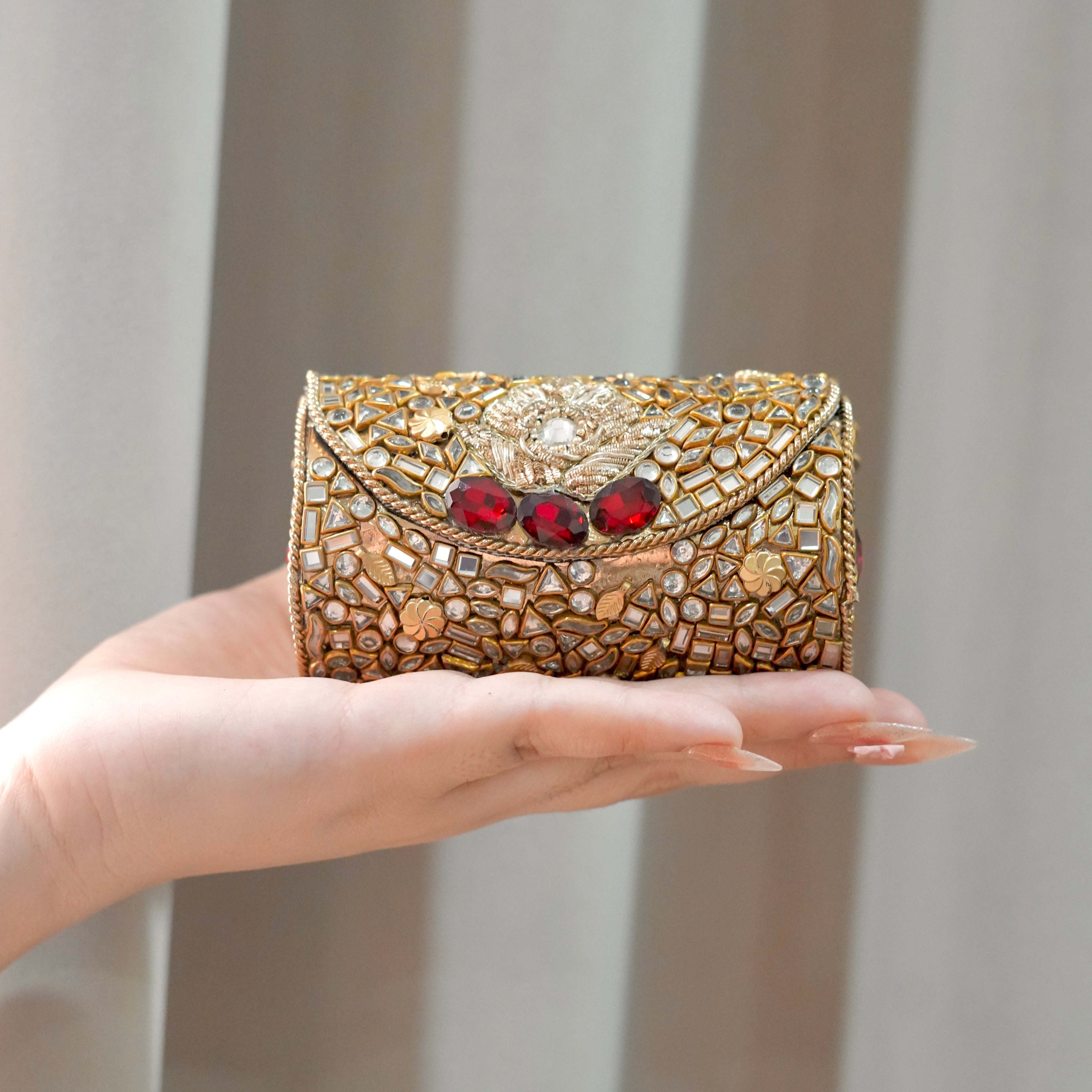 Crimson Kundan