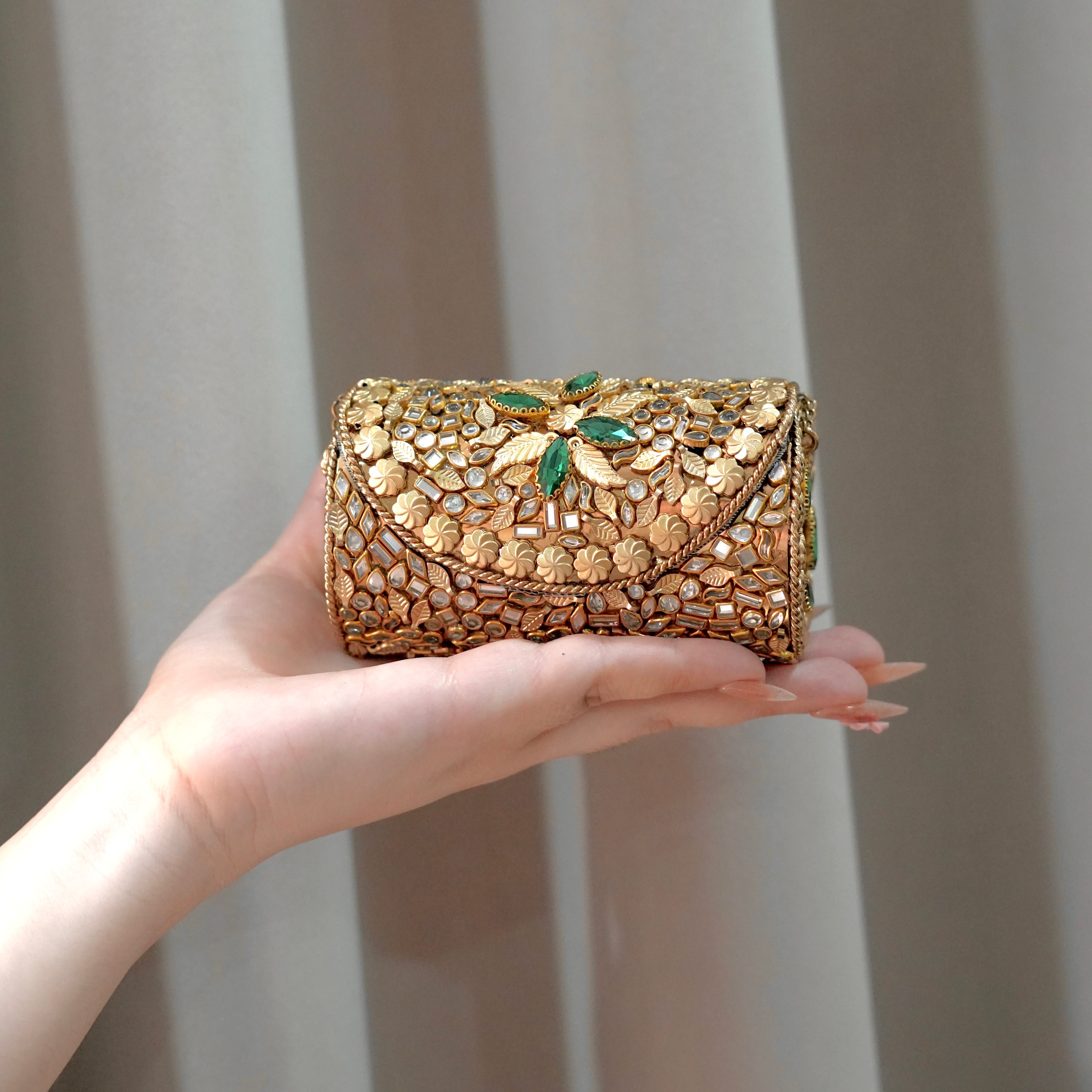 Emerald Kundan