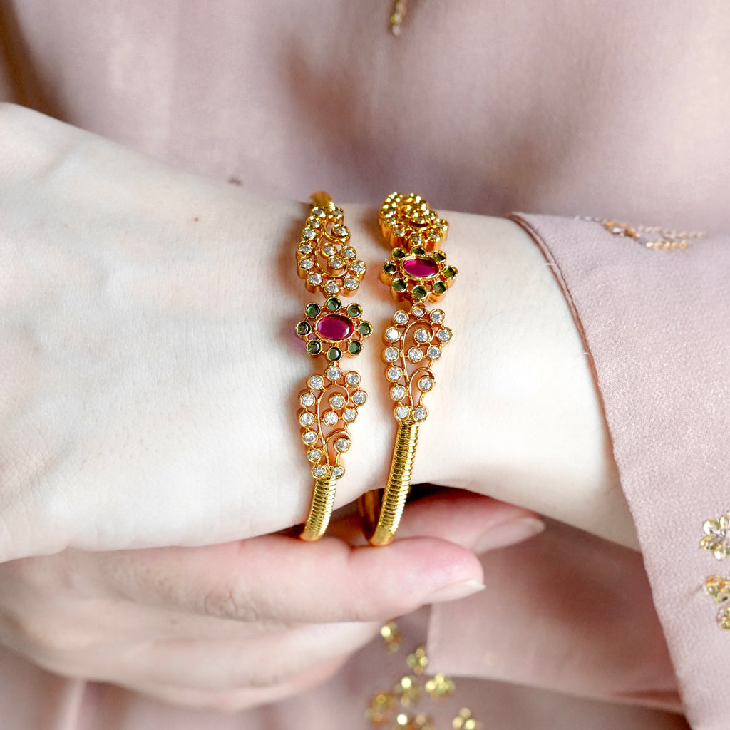 Golden Grace Cuff Pair (2.8)
