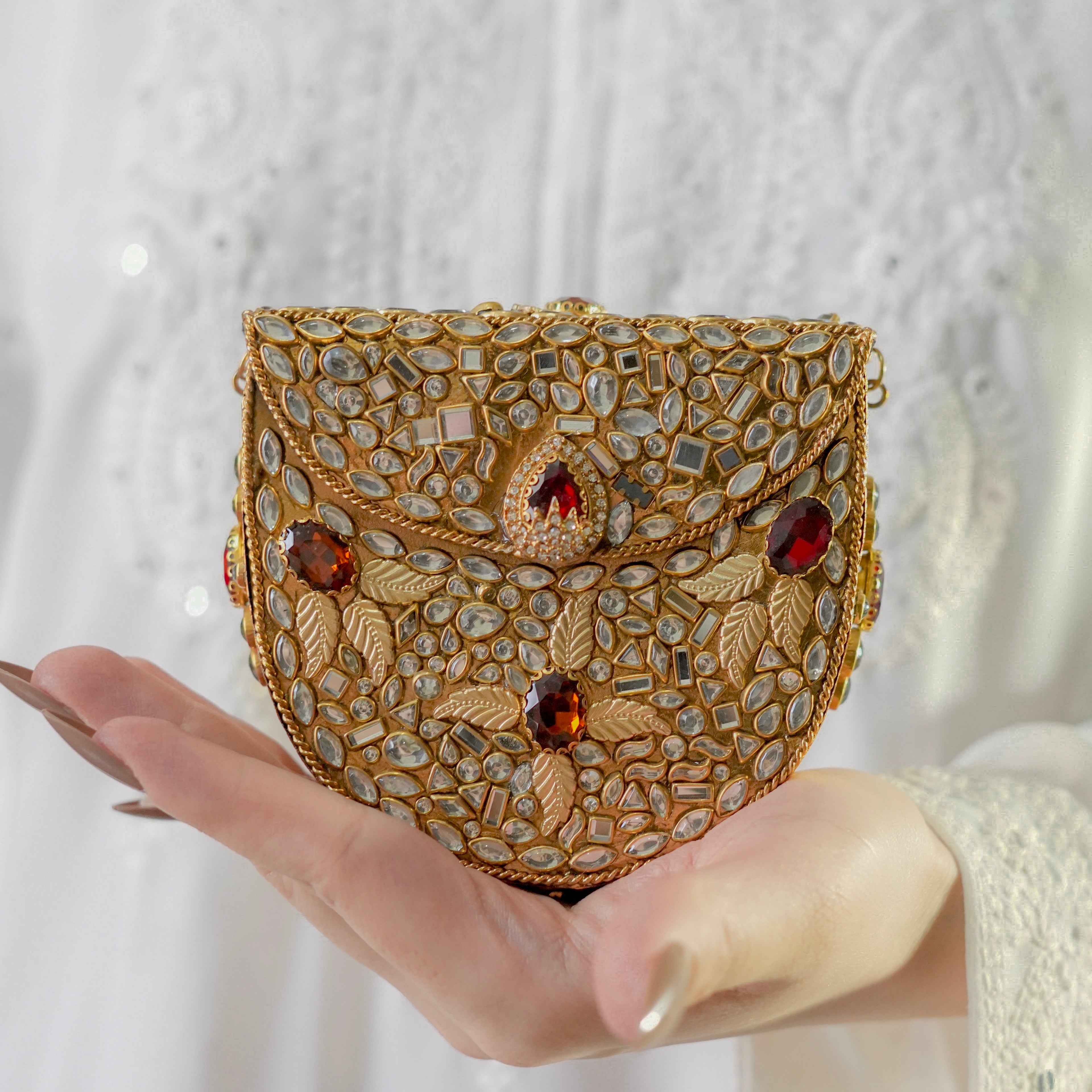Luxé Kundan Clutch (Medium Size)