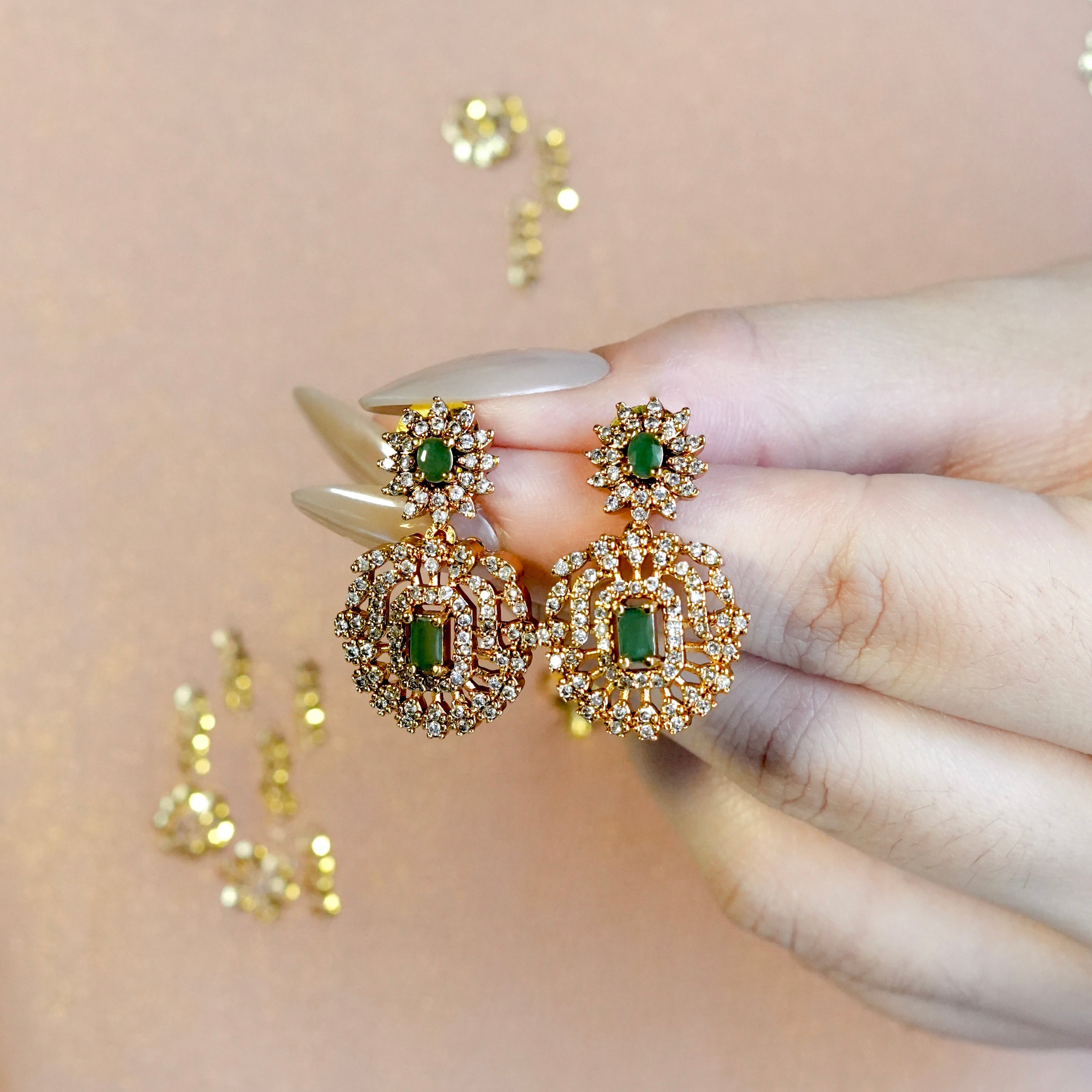 Emerald Elegance Necklace Set